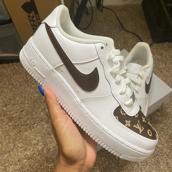 brown painted af1